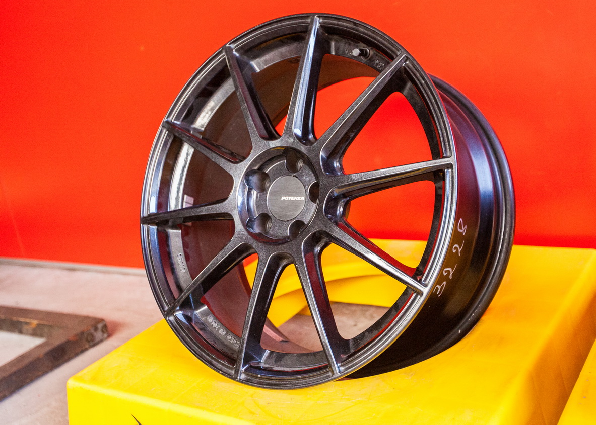 Bridgestone Potenza SW010
