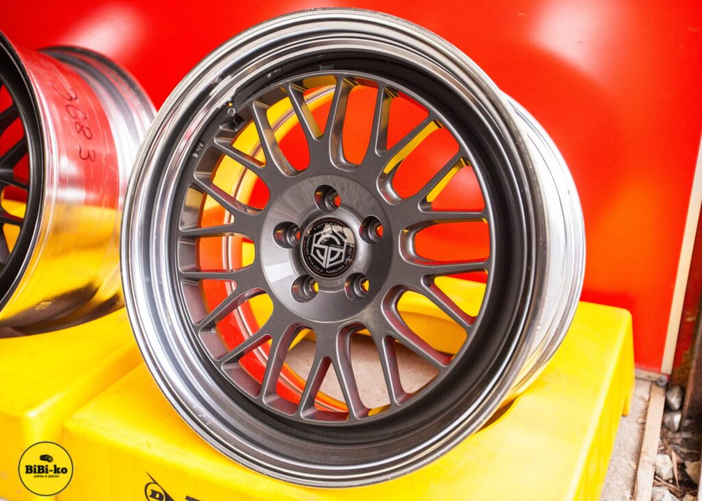 T-STYLE DESIGN X-THREE SR