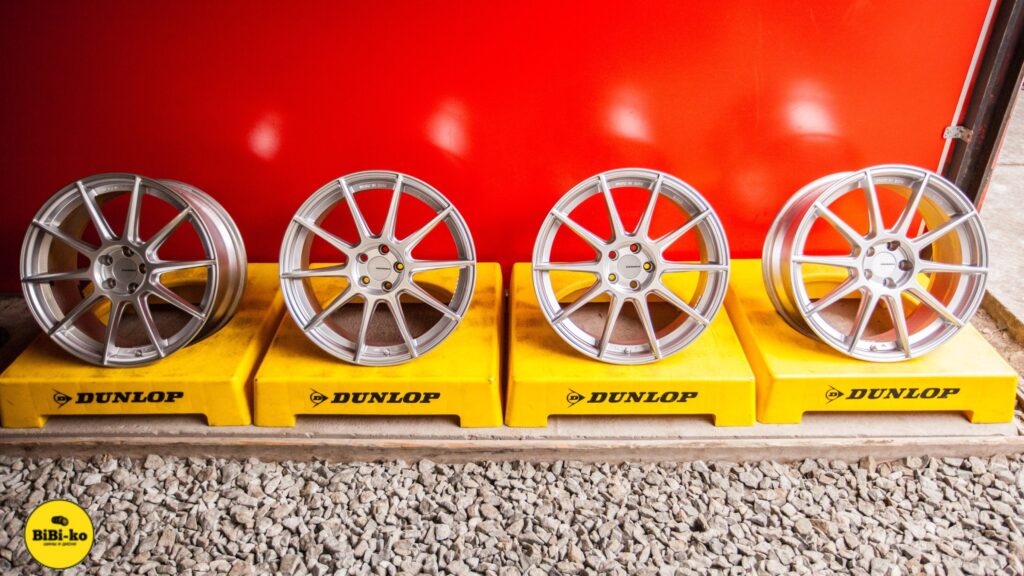 Bridgestone Potenza Adrenalin SW010 — фото 3