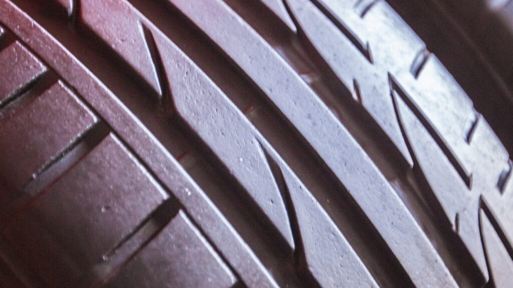 Bridgestone Potenza S001 — фото 7