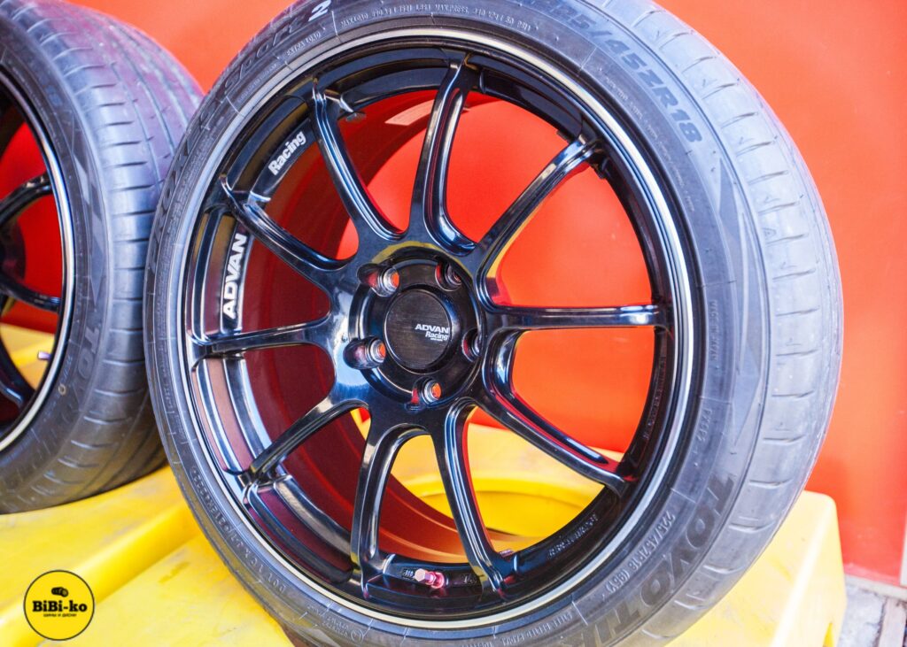 ADVAN Racing RZII